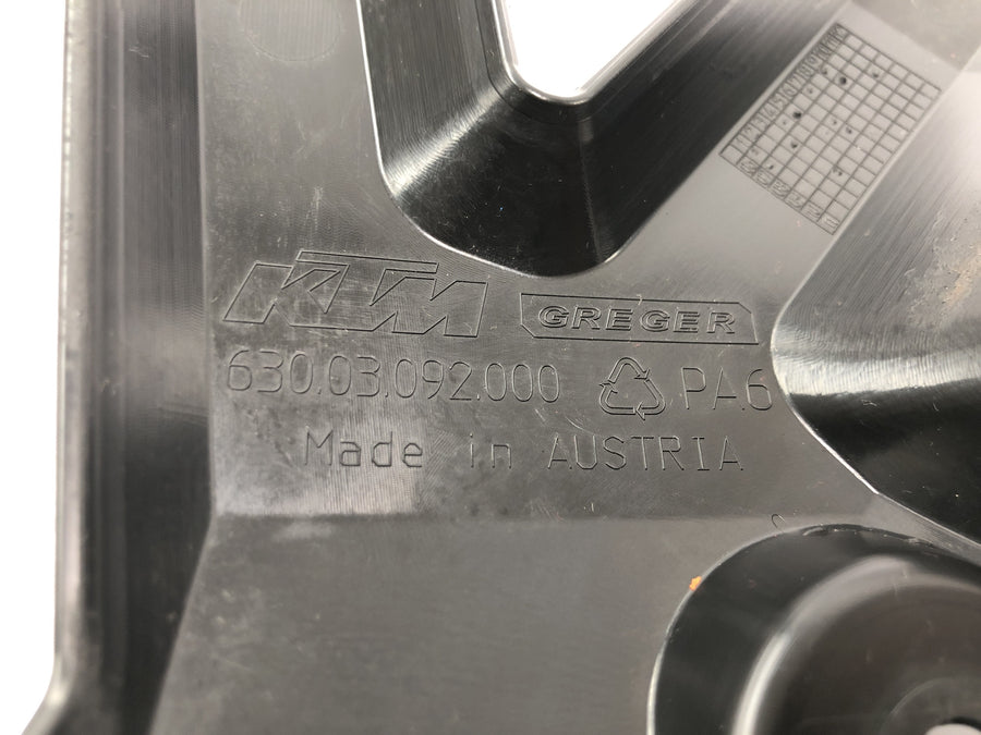 KTM 950 Adventure LC8 [2004] - kryt řetězu předního kola