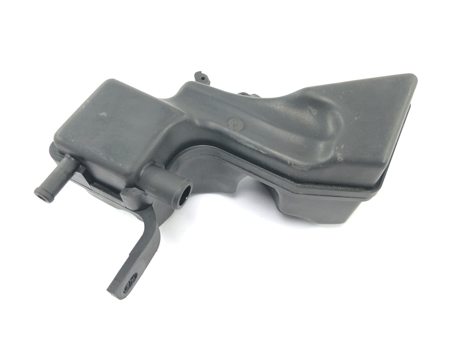 Honda ST 1100 SC26 Pan European [1990] - Větrací ventilační nádrž nádrže