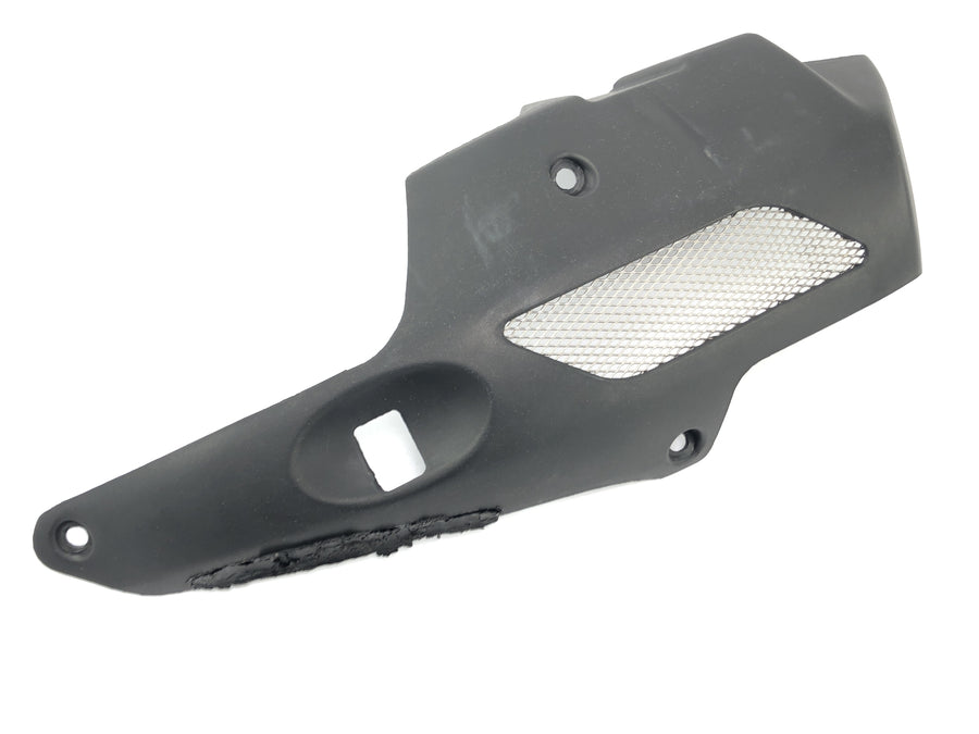 Moto Guzzi Stelvio 1200 4V [2009] - Oplácení ventilační mřížky boční části vzduchu vpravo a doleva