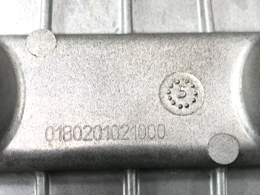 Benelli TNT 1130 [2009] - Víko ventilů víko motoru