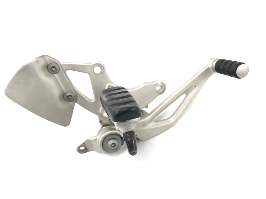 BMW R 1200 ST R1ST [2006] - Systém Systému Footrest's System's Footrest vpravo s brzdovým pedálem