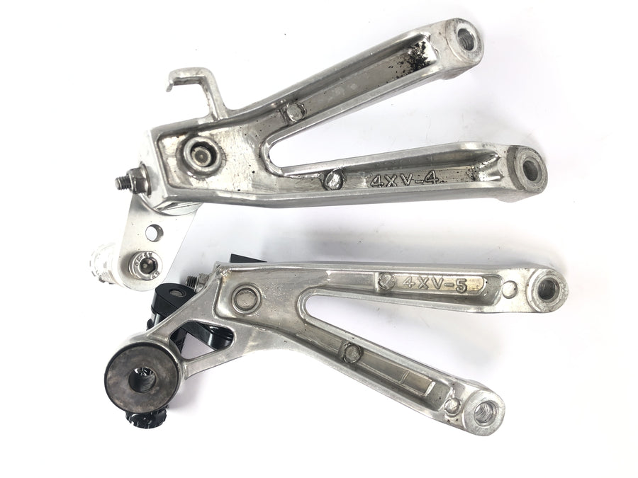 Yamaha YZF R1 RN01 [1998] - PEDIACE FOOWRESTS NA Vpravo a vlevo