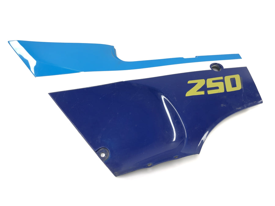 Suzuki RG 250 Gamma GJ21D [1987] - Boční kapotáž levá boční kapotáž