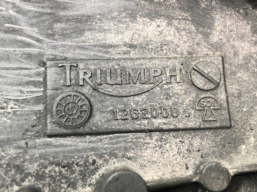 Triumph Bonneville T100 986MF [2012] - Kryt řetězového kola kryt motoru vpravo