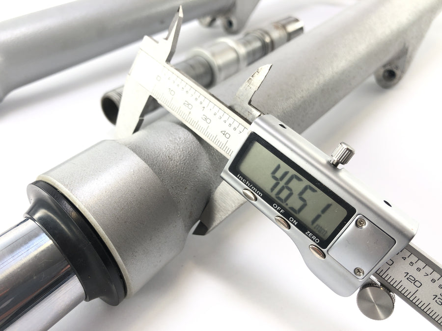 BMW R 1200 R [2007] - Fork Telegabel s osou se senzorem ABS