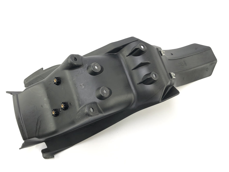 Husqvarna SM 630 A4 [2010] - sakra pod vnitřním obložením Splash Protection