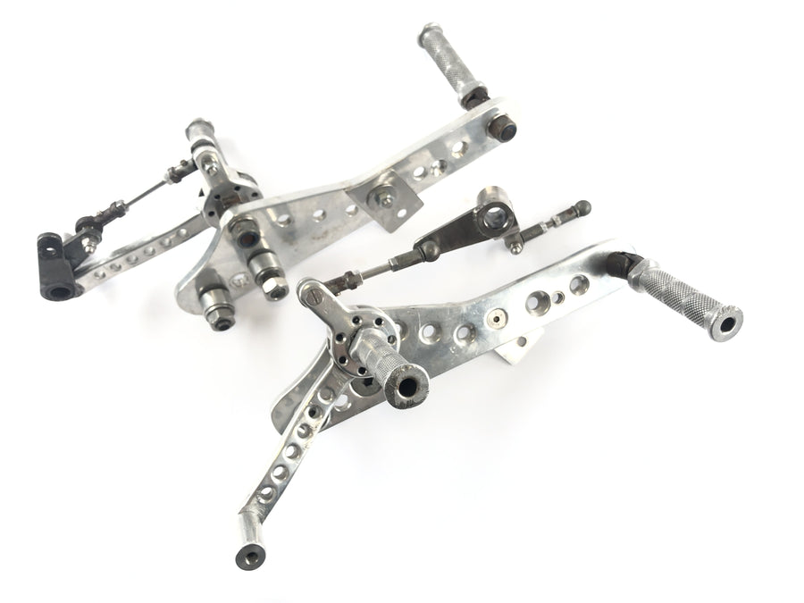 Moto Guzzi 850 Le Mans 3 VF [1986] - Curychen Footrest Complex