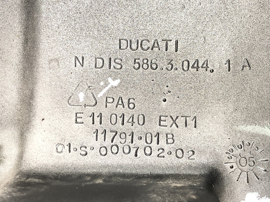Ducati Monster SR2 800 M4 [2006] - Nádrž benzínová nádrž palivová nádrž plastová