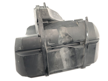 Yamaha MT 03 RM02 [2007] - skříň vzduchového filtru skříň vzduchového filtru airbox - 0