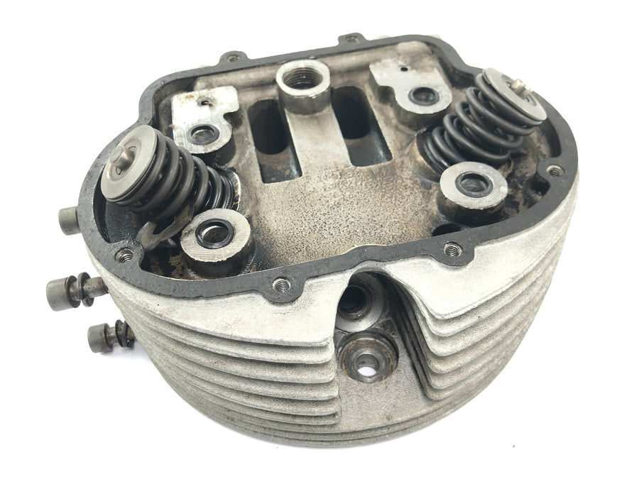 Moto Guzzi V7 Special [1971] - hlava válců pravá hlava ventilu hlava motoru hlava válců