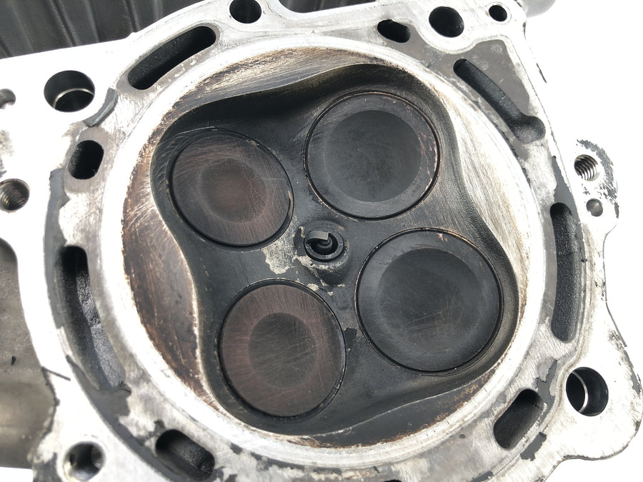 BMW F 650 GS R13 [2000] - Hlava ventilu hlavy válců s ložiskovým blokem vačkového hřídele