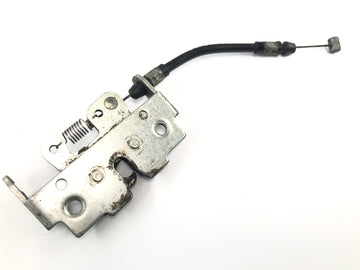 Yamaha MT 03 RM02 [2007] - Zámek sedla se šroubem uzamykání sedla s bowdenem - 0