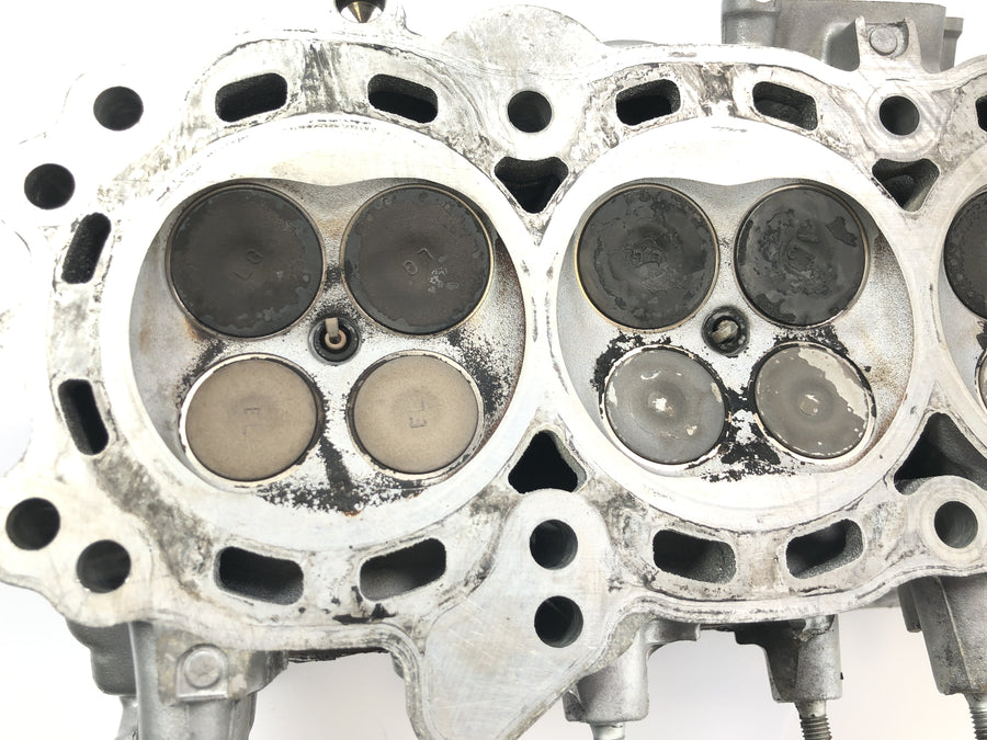 Honda CBR 1000 RR SC57 [2006] - ventilové rozvody hlavy válců ventilové sedlo ventilové kanály