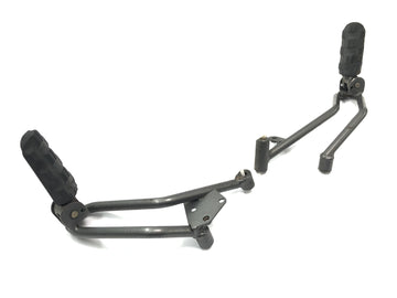 Husqvarna TE 610 E Dual H7 [1999] - držák stupačky vlevo a vpravo