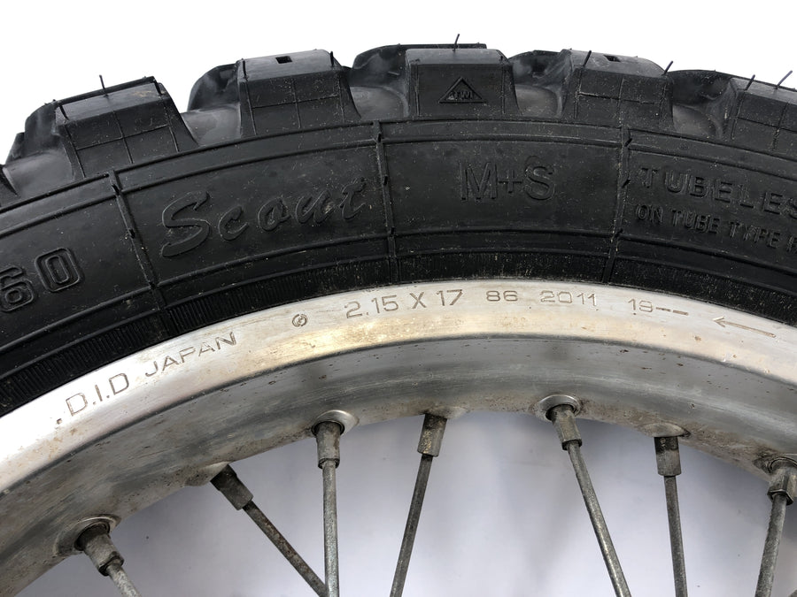 Honda XR 600 R PE04 [1993] - Ráz zadního kola na zadní straně kola