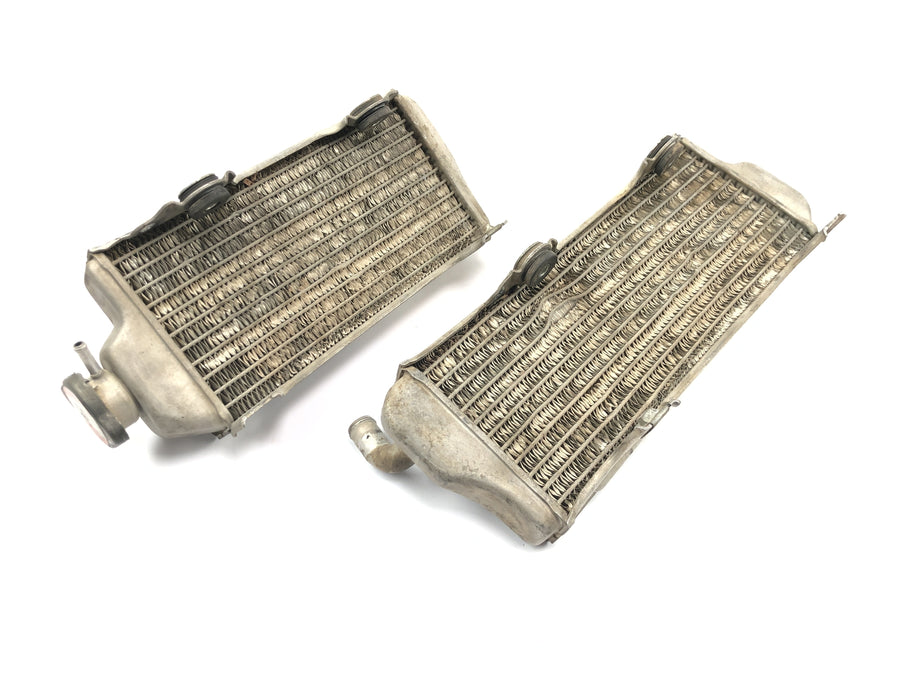 Suzuki RM Z 250 RJ41A [2007] - chladič vodního chladiče, pár levý a pravý