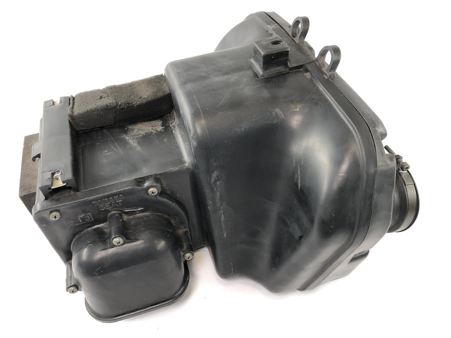Yamaha XJR 1300 RP06 [2002] - box vzduchového filtru box vzduchového filtru