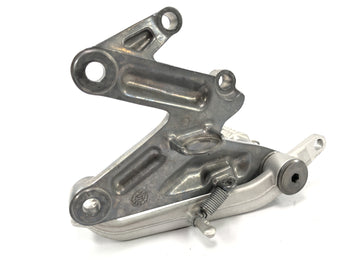 Triumph Street Triple R 675 D67LD [2010] - ovladač Footrest System Footrest vpravo s Brempedal - 0