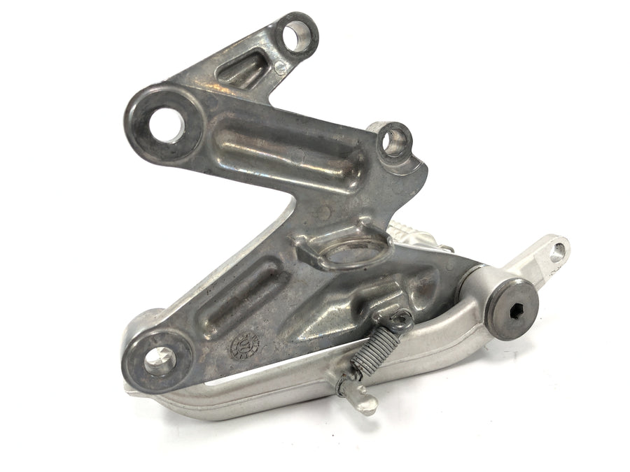Triumph Street Triple R 675 D67LD [2010] - ovladač Footrest System Footrest vpravo s Brempedal
