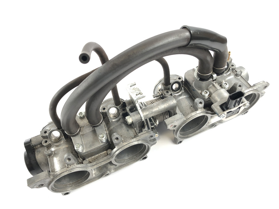 Honda CBF 1000 A SC58 [2006] - škrticí ventil