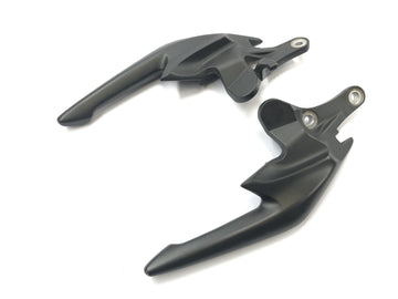 Honda CBR 125 R JC50 [2012] - pár gripů Pillion