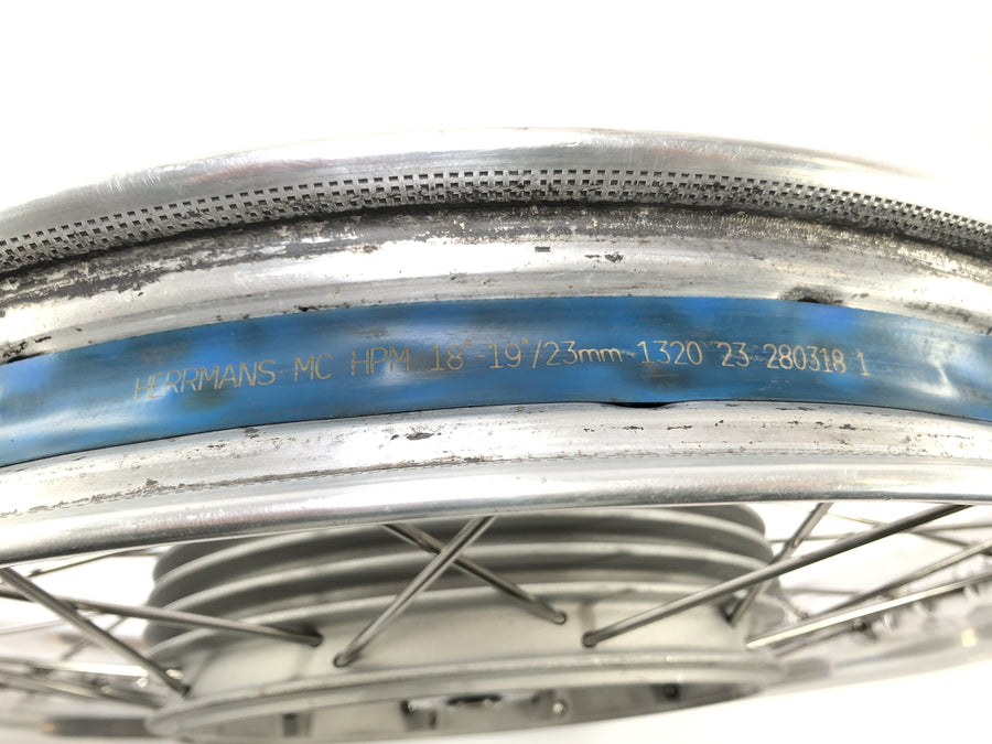 BMW R 60/5 [1973] - RIM před okrajem předního kola