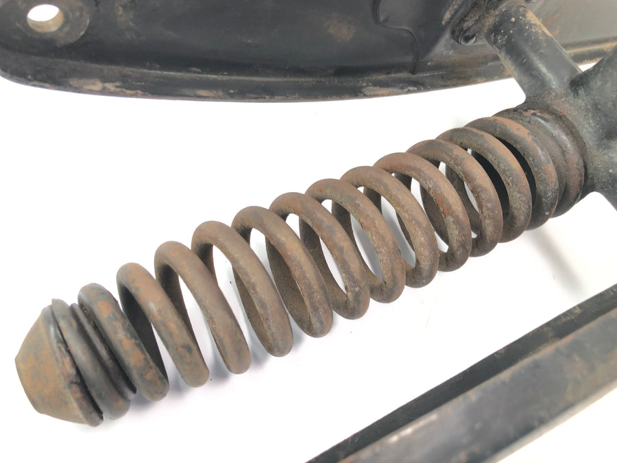 DKW NZ 250 [1938] - Kyvné rameno předního kola, odpružená vidlice tlumiče