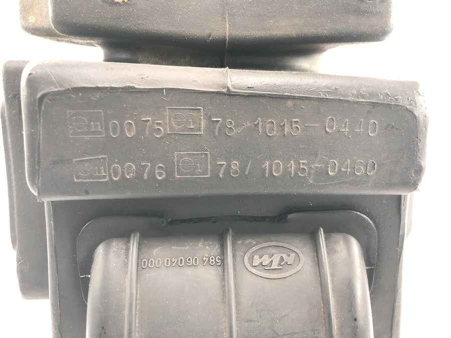 KTM 640 Adventure LC4 [2001] - skříň vzduchového filtru pouzdro vzduchového filtru