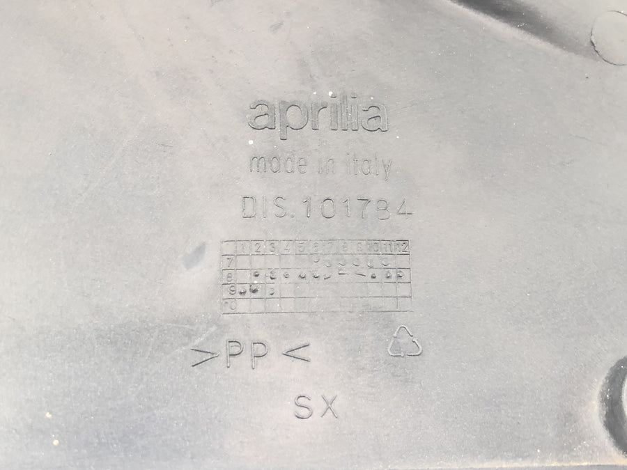 Aprilia Mille RSV 1000 ME [1999] - Boční kryt kapotáže