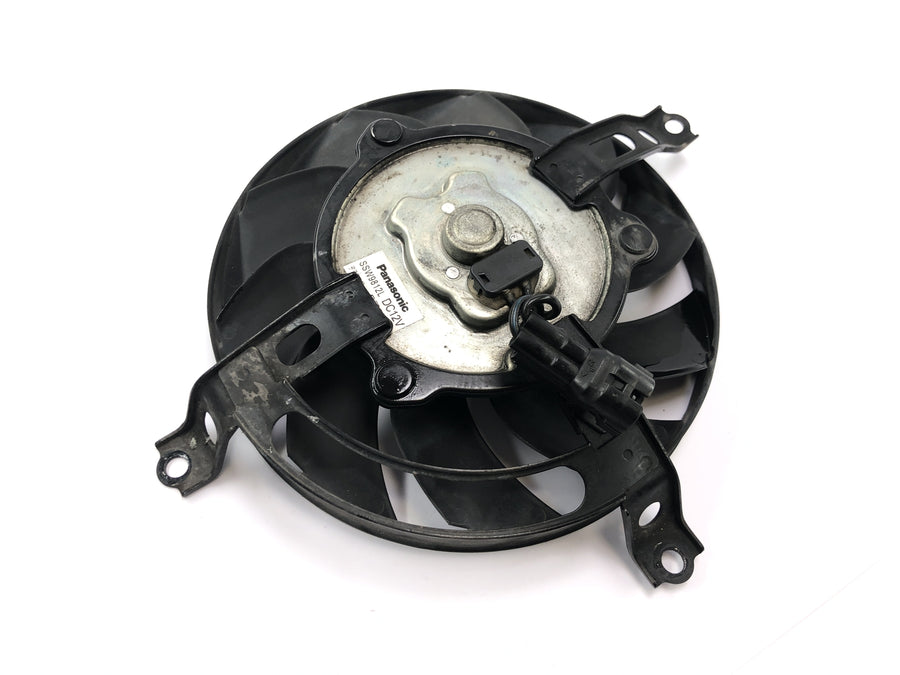 Honda CBR 1000 RR SC57 [2006] - Motor ventilátoru chladiče elektrický ventilátor chlazení ventilátoru
