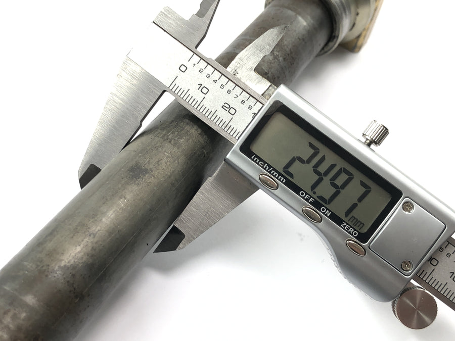 Suzuki RM Z 250 RJ41A [2007] - náprava zadního kola zadní náprava