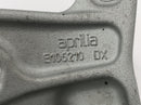 Aprilia RSV 1000 R [2004] - Stupačky spolujezdce s držákem systému zadních stupaček vlevo a vpravo-4