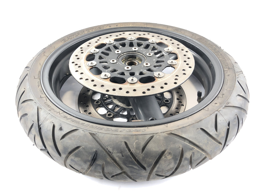 Triumph Speed ​​Triple 955i [1999] - ráfku předního kola vpředu 120/70 ZR17