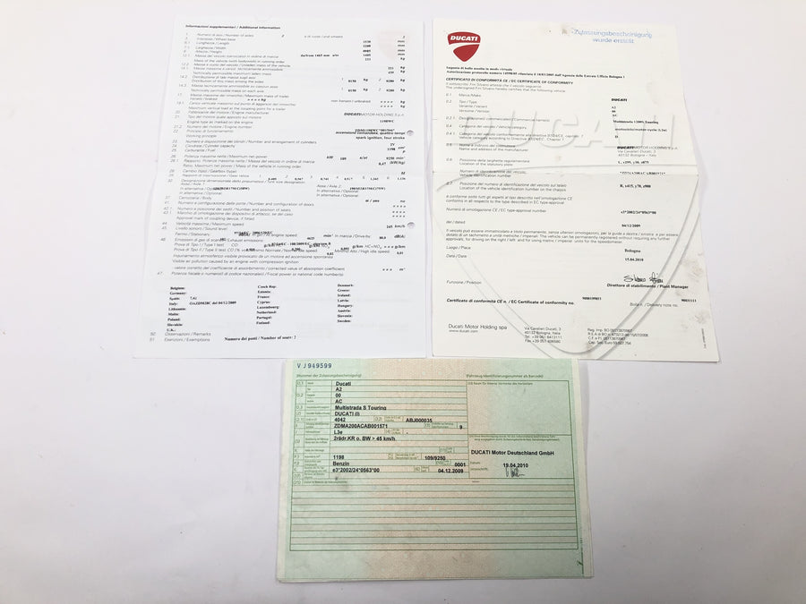 Ducati Multistrada 1200 S Touring [2009] - Rám hlavního rámu s papíry