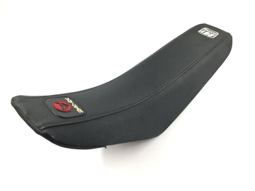 Suzuki RM Z 250 RJ41A [2007] - Sedák na lavici - 0