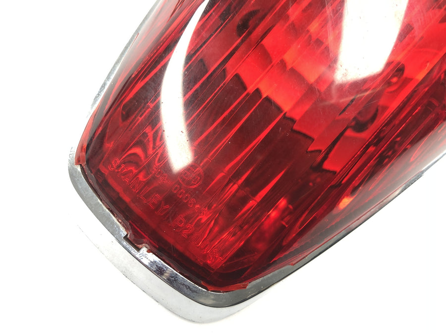 Honda VTX 1800 SC46 [2004] - zadní světlo brzdové světlo zadní světlo kompletní chromované pouzdro