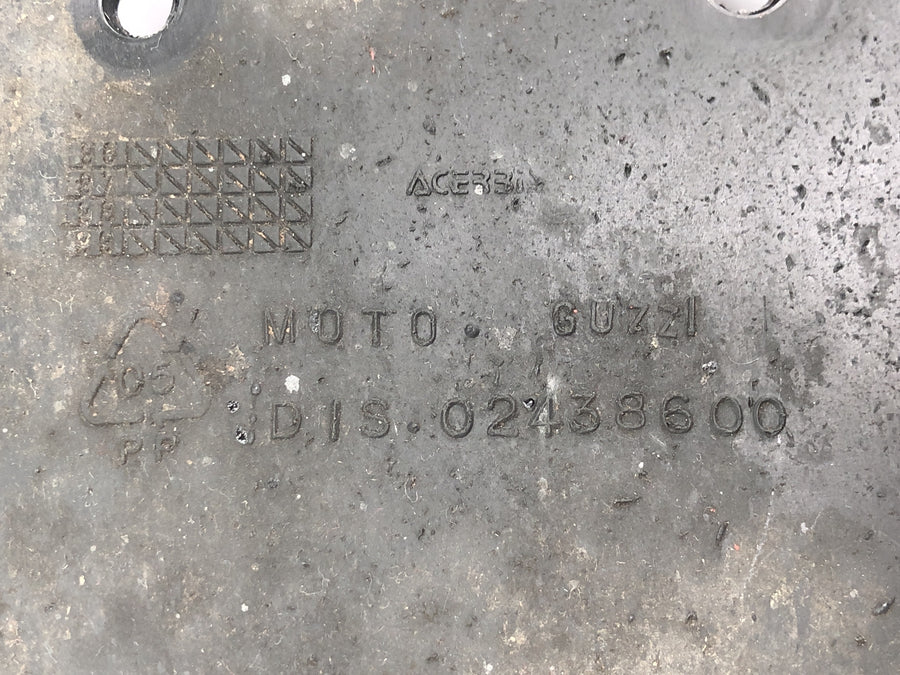 Moto Guzzi V10 Centauro [1998] - Zadní držák SPZ
