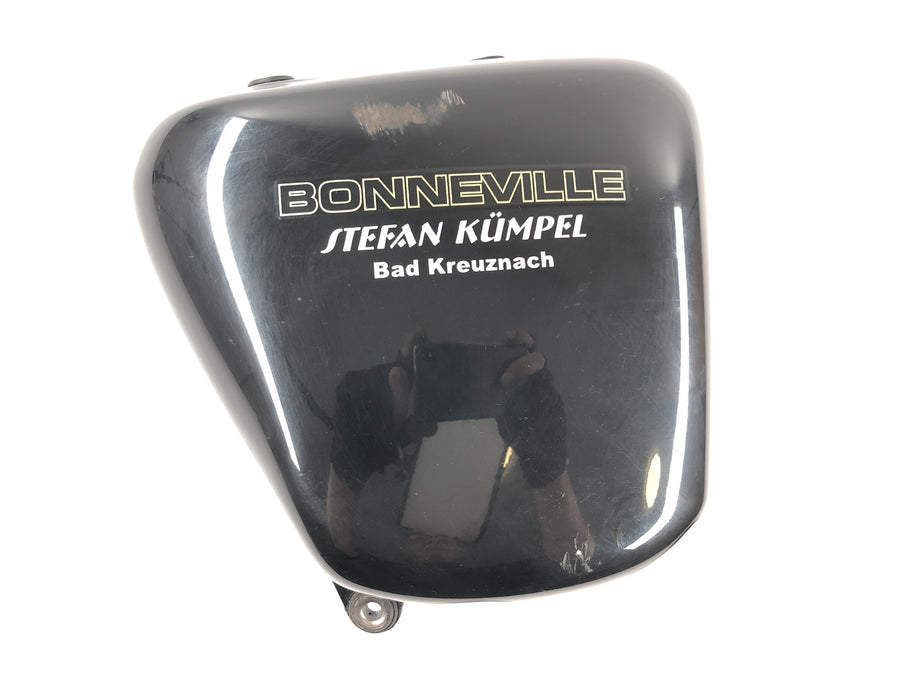 Triumph Bonneville T100 986MF [2012] - Boční kryt boční kryt pravá kapotáž