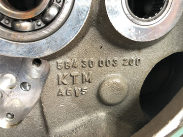 KTM 640 LC4 Adventure [2000] - Motor Housing prázdné pouzdro - 0