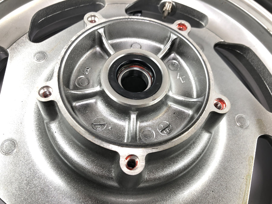 Kawasaki VN 1600 Classic VNT60A [2007] - ráfkové kolo předního kola 3,00 x 16"