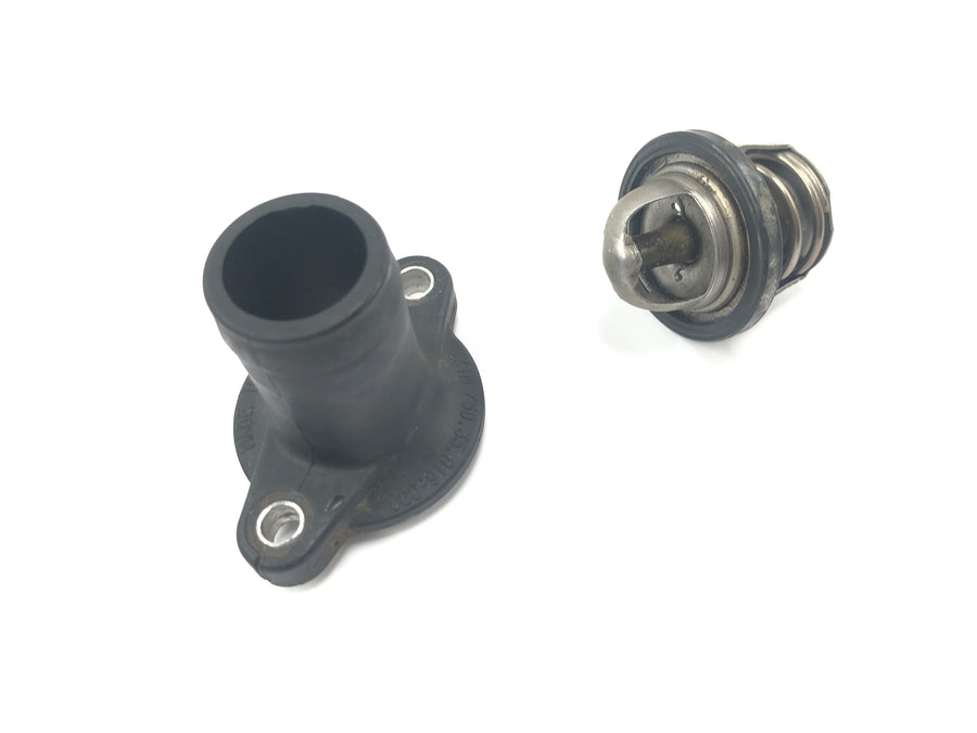 KTM Duke 690 A3 [2012] - Termostat Kühlwasserthermostat Thermostathalter Gehäuse