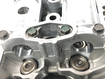 Honda CBR 1000 RR SC59 [2008] - Hlava válců, hlava ventilu, pouzdro hlavy válců - 0