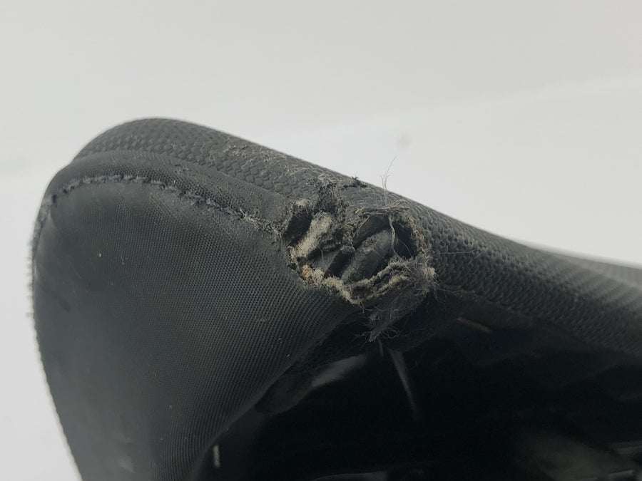 KTM Duke 690 A3 [2012] - Sedadlo spolujezdce, sedák zadního spolujezdce