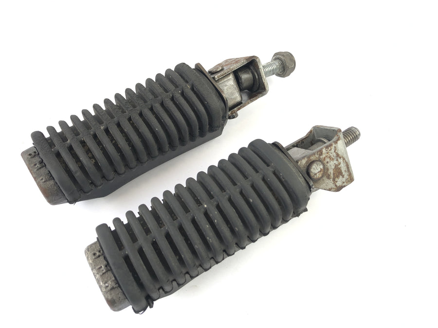 BMW K 100 RT [1988] - Pedia's Footrests vlevo a vpravo