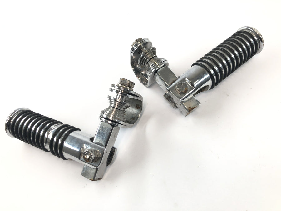 Suzuki Intruder VL 1500 AL [2000] - Stupačky Sklopné stupačky Stupačky Crash bar