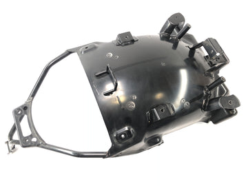 Suzuki VZ 1500 WVCU [2011] - vnitřní obložení blatníku zadní blatník - 0