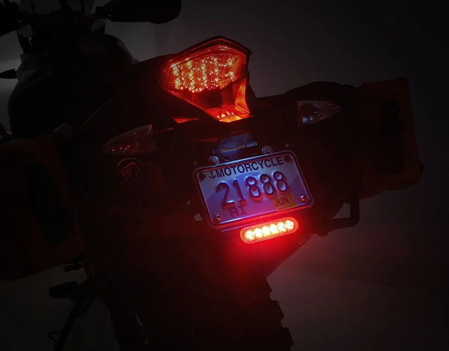 honda africa twin 750 [DENALI] – B6 sada brzdového světla LED s držákem SPZ