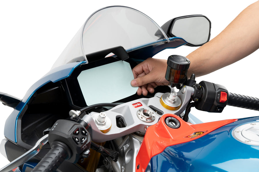 APRILIA RS 660 FACTORY [2025] – Protector Dashboard – Silně tónovaná