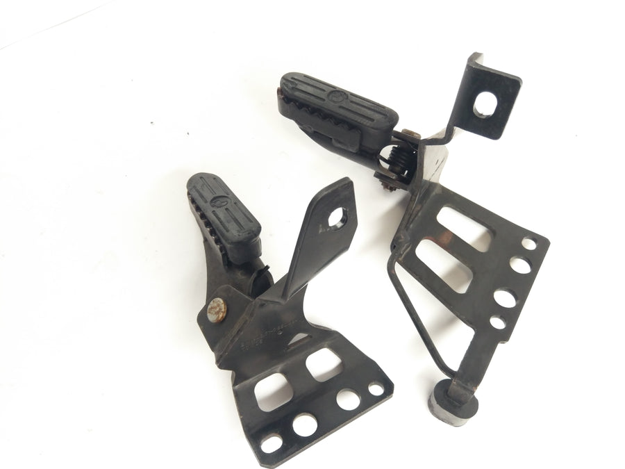BMW F 650 GS R13 [2001] - Set Footrest Driver Footrest