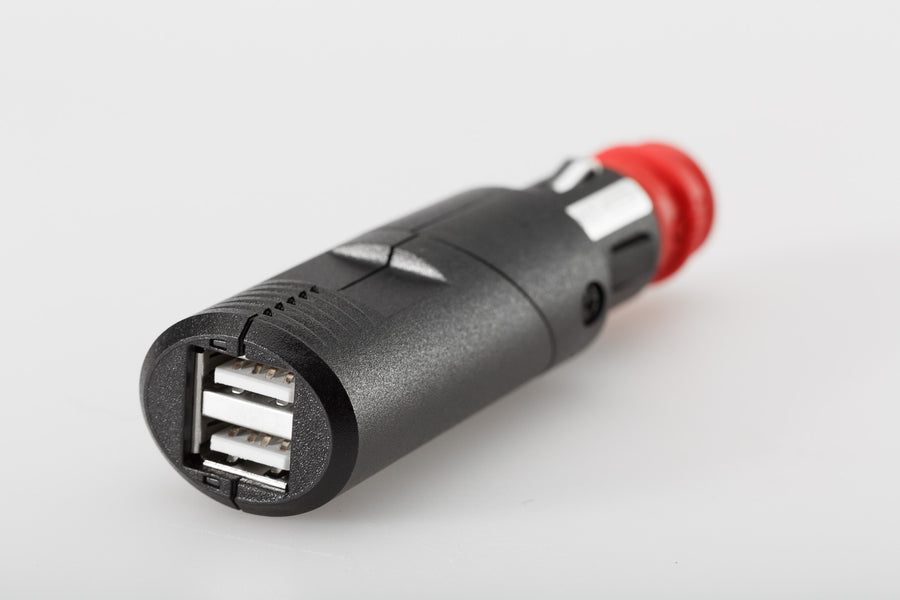 [SW-MOTECH] - USB dvojitá nabíjecí zásuvka s univerzální zástrčkou – obrázek 1
